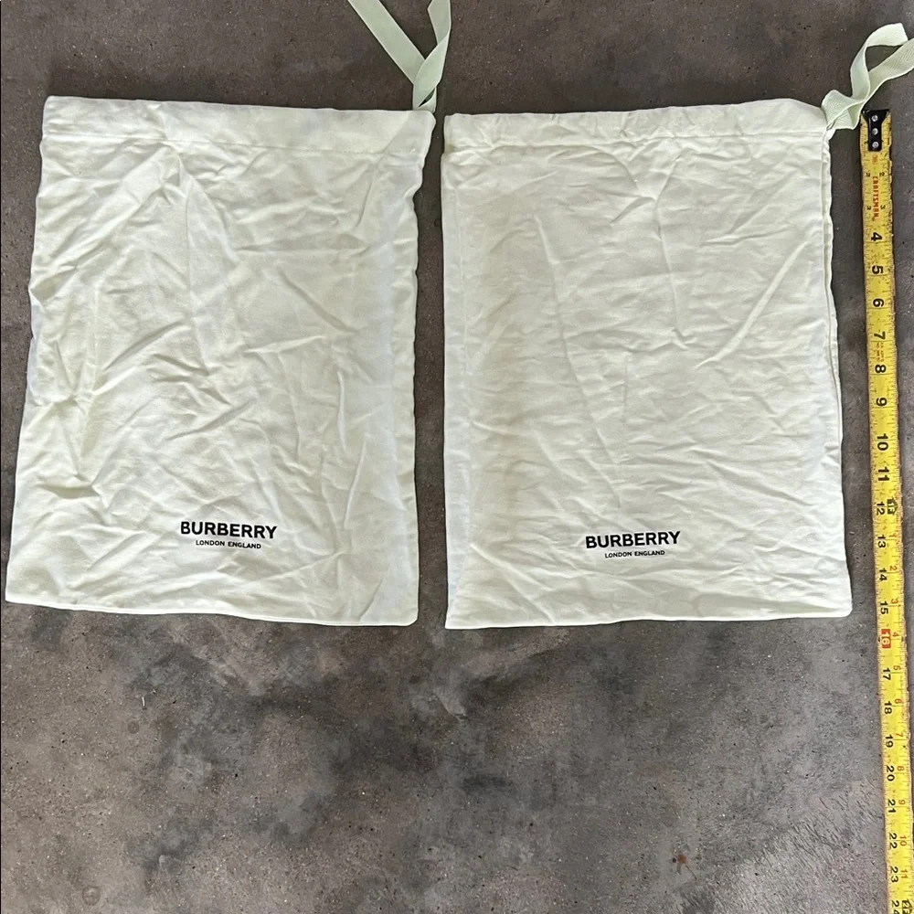 Authentic Burberry powder lime green Drawstring Logo Dust Bags (Pair)